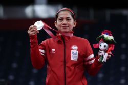 Foto LEANI RATRI OKTILA